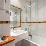 Esimerkkikuva kylpyhuoneesta