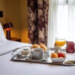 Aamiaisen voi nauttia myös omassa huoneessa