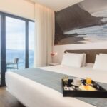 Kahden hengen huone , parveke merinäkymällä