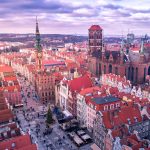 Ilmakuvaa Gdanskiin talvisena päivänä.