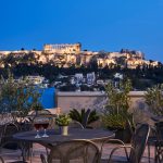 Kattoterassi illalla, Arion Hotel, Ateena, Kreikka