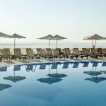 Ulkouima-allas Majorica Catalonia hotellin kattoterassilla Mallorcalla