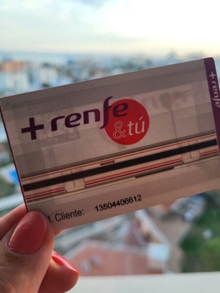 Junalla helposti lentokentältä Malagaan