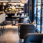 Green Room ravintolan salissa on viittauksia kaupungin teatterikulttuuriin