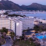 Ulkokuva illalla kohti Puerto Pollensan satamaa, Cabot Pollensa Park Spa, Mallorca