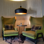 Hotellin yleiset tilat ovat viihtyisät