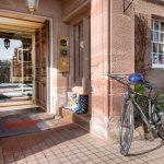 Cringletie House Hotel sisäänkäynti