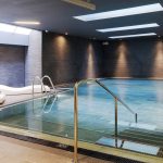 Rentoudu päivän päätteeksi Yu Span allasosastolla