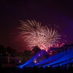 Ilotulitus kruunaa valofestivaalin.