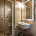 Esimerkkikuva kylpyhuoneesta