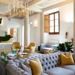 Hotellin vastaanottoaula