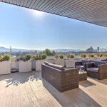 Hotellin kattoterassilta on upeat näkymät