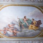 Hotellista löytyy upeita fresko-maalauksia