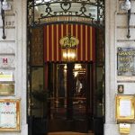 Hotellin sisäänkäynti