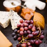 Ravintola tarjoilee raikkaita makuja ja herkullisia annoksia