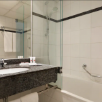 Esimerkkikuva kylpyhuoneesta