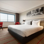 Neljän hengen huone