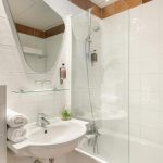 Esimerkkikuva kylpyhuoneesta