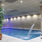 Sisäuima-allas spaosastolla