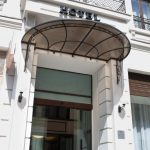 Hotellin sisäänkäynti