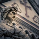 Sasso di Dante -kivellä on totinen ilme.