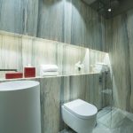 Kylpyhuoneen yksityiskohtia