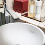 Kylpyhuoneen yksityiskohtia