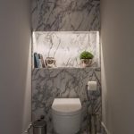 Kylpyhuoneen yksityiskohtia