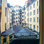 tai rauhallisella sisäpihalle