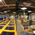Super Skyparkin trampoliini- ja sisäleikkikeskus Tallinnassa