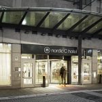 Hotellin sisäänkäynti