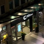 Hotellin sisäänkäynti