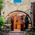 Hotellin sisäänkäynti