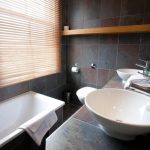 Neljän hengen huone