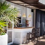 Toinen hotellin allasalueista