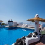 Toinen hotellin allasalueista