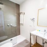 Esimerkkikuva kylpyhuoneesta