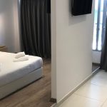 Neljän hengen huone