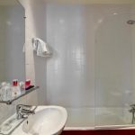 Esimerkkikuva kylpyhuoneesta