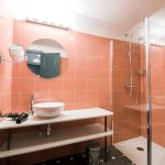 Esimerkkikuva kylpyhuoneesta