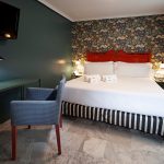 Standard-huone kaupunkinäkymällä