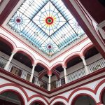 Hotellissa on kaunis andalusialainen sisäpiha