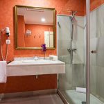 Esimerkkikuva kylpyhuoneesta