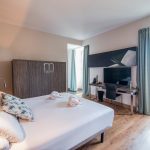 Neljän hengen huone