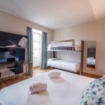 Neljän hengen huone