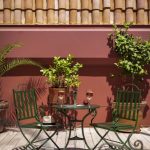 Kattoterassin tarjoilua