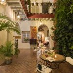 Hotellissa on kaunis sisäpiha