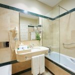 Esimerkkikuva kylpyhuoneesta