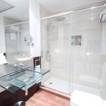 Esimerkkikuva kylpyhuoneesta