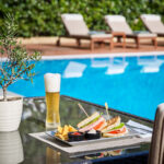 Nauti hotellin ravintolan antimista terassilla